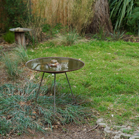 Medium Dish on Floating Steel Stand